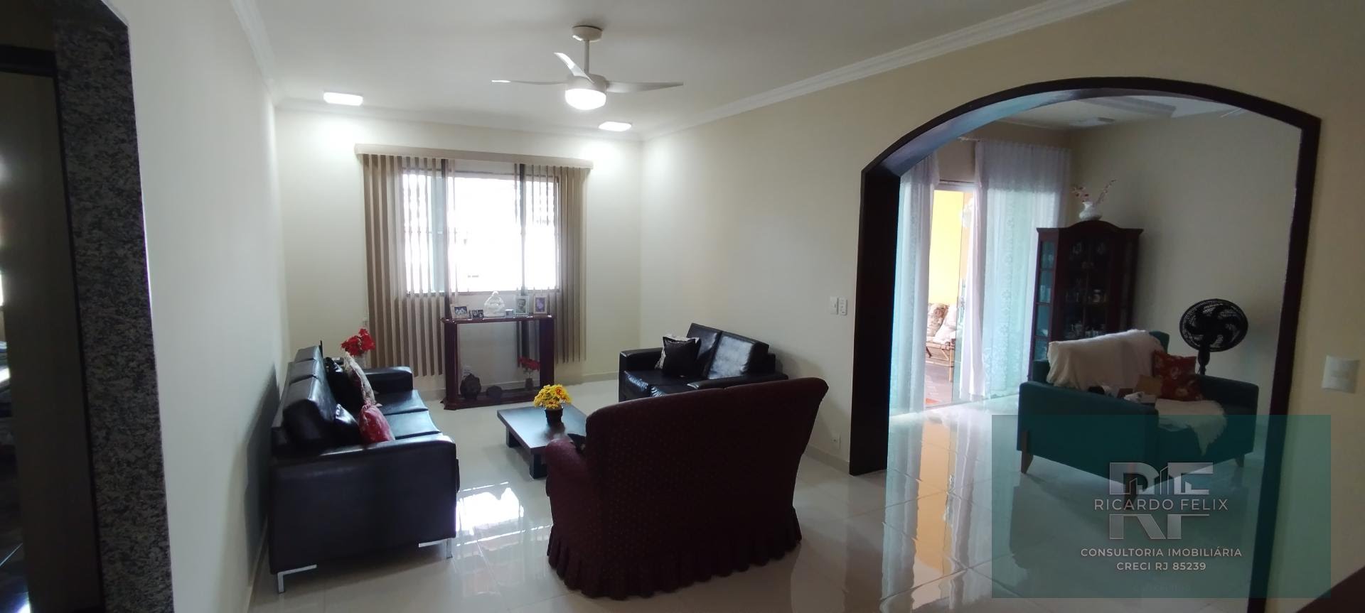 Casa à venda com 5 quartos, 2 suítes, 3 vagas e 560m² no Costazul, Rio das Ostras (RJ) — foto 10 de 30