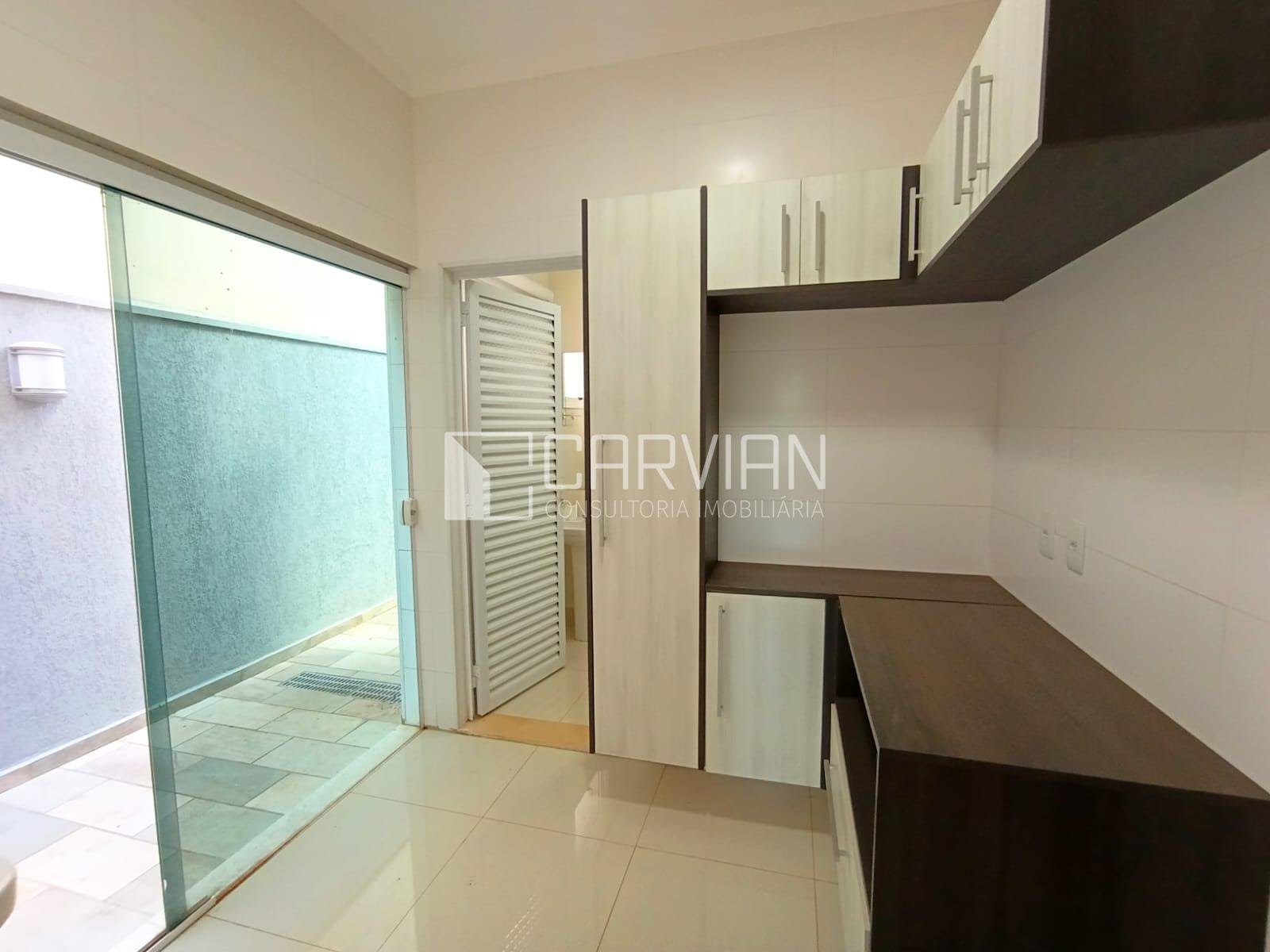 Casa à venda com 3 quartos, 3 suítes, 5 vagas e 255m² no Bonfim Paulista, Ribeirão Preto (SP) — foto 8 de 30