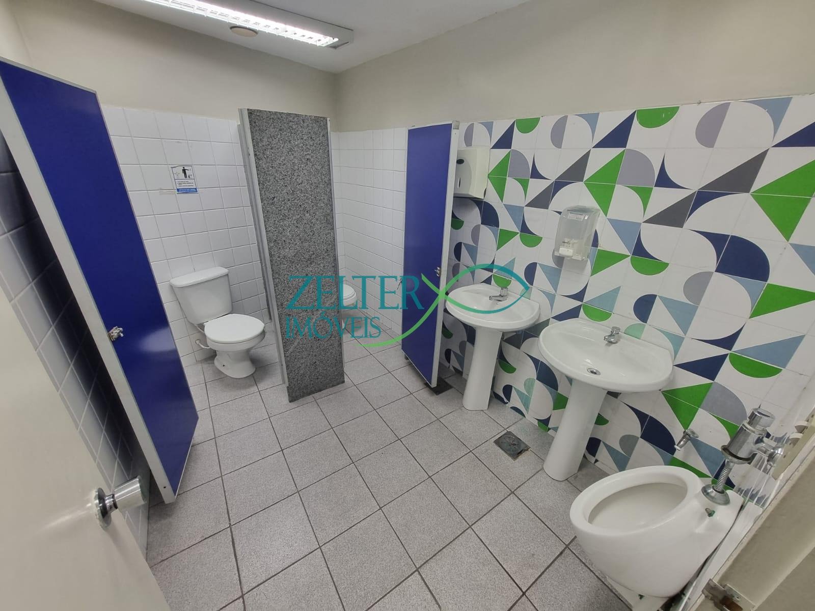 Comercial para alugar com 4 banheiros e 850m² no Penha, Rio de Janeiro (RJ) — foto 28 de 30