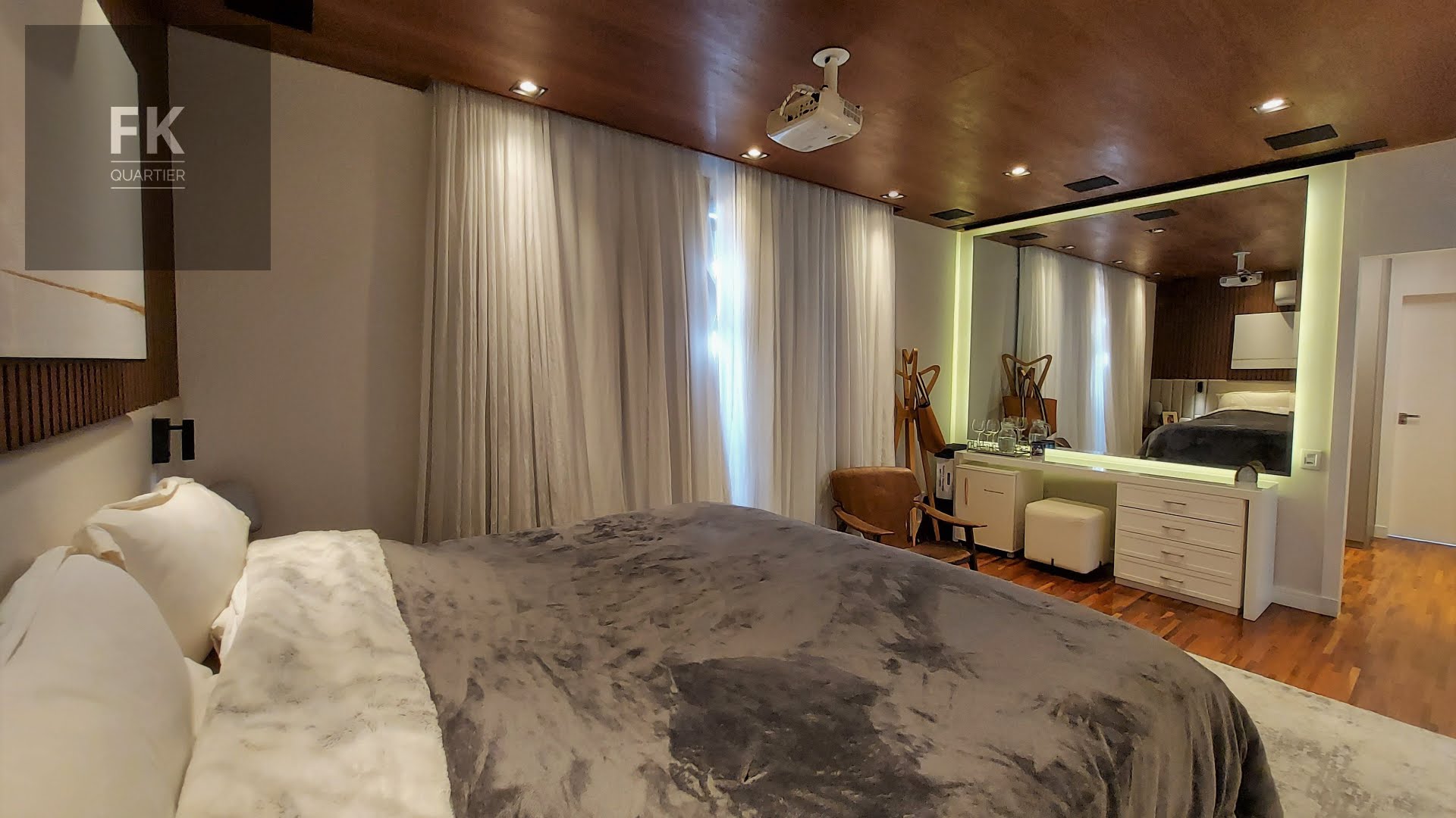 Casa à venda com 4 quartos, 4 suítes, 6 vagas e 462m² no Alphaville Residencial Dois, Barueri (SP) — foto 14 de 30
