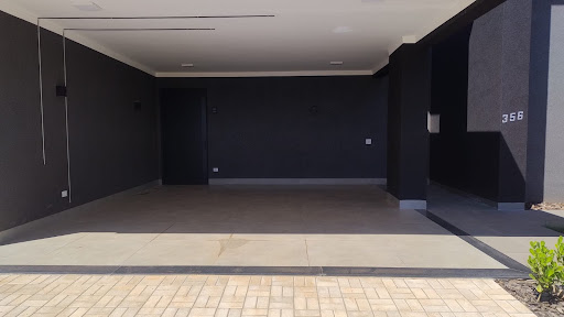 Garagem ampla