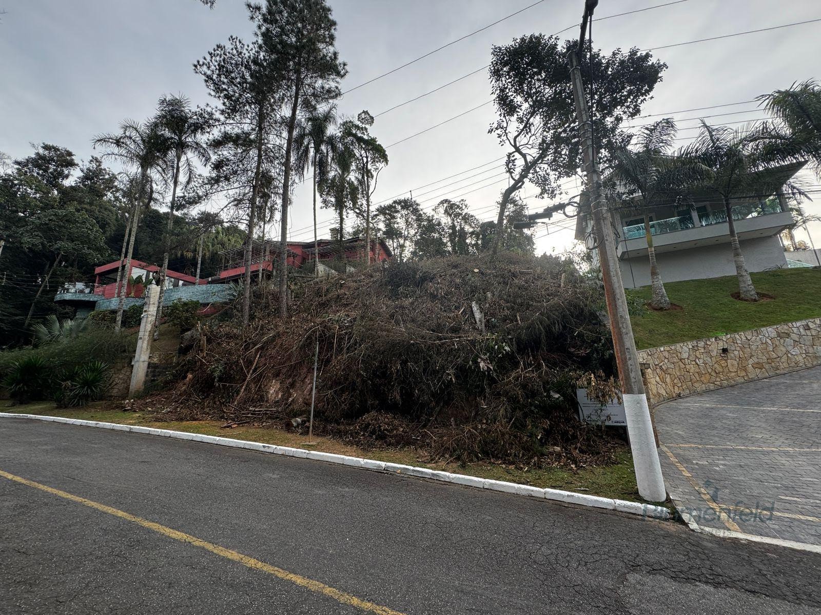 Terreno à venda com 1010m² de terreno no Arujázinho I, II e III, Arujá (SP) — foto 8 de 18