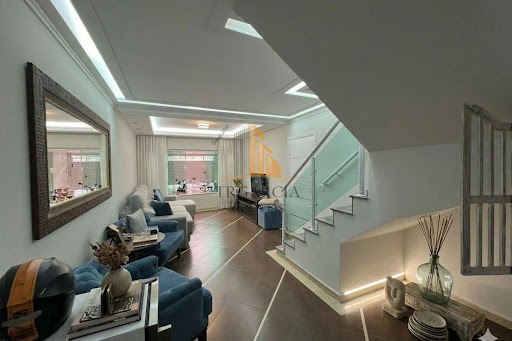 Sobrado à venda na Mooca com 3 suítes, 175m², 4 vagas 