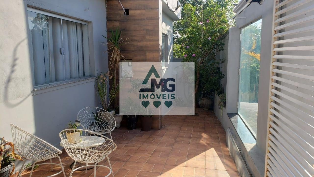 Casa à venda com 4 quartos e 3 banheiros no Chácara das Rosas, Três Corações (MG) — foto 21 de 23