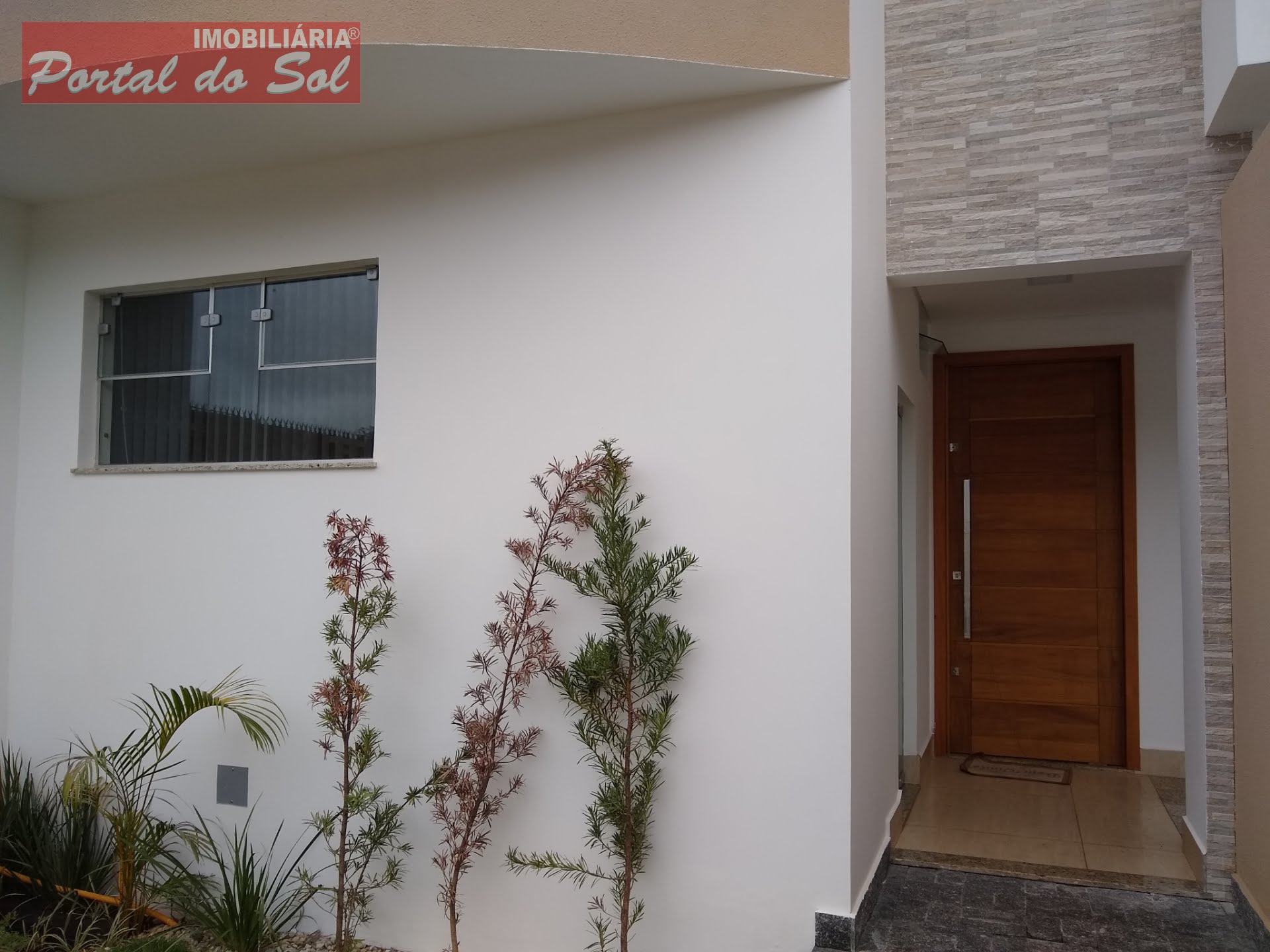Casa à venda com 6 quartos, 4 suítes, 4 vagas e 377m² no Jardim Egéa, Santo Antônio da Platina (PR) — foto 2 de 9