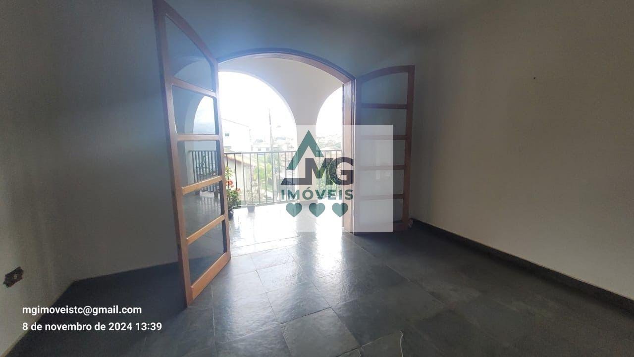 Casa à venda com 3 quartos, 3 suítes, 4 vagas e 800m² no Chácara das Rosas, Três Corações (MG) — foto 8 de 30