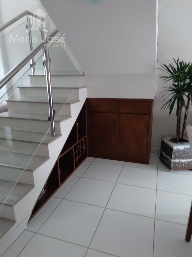 Casa à venda com 3 quartos, 1 suíte, 2 vagas e 227m² no Iporanga, Sete Lagoas (MG) — foto 14 de 30