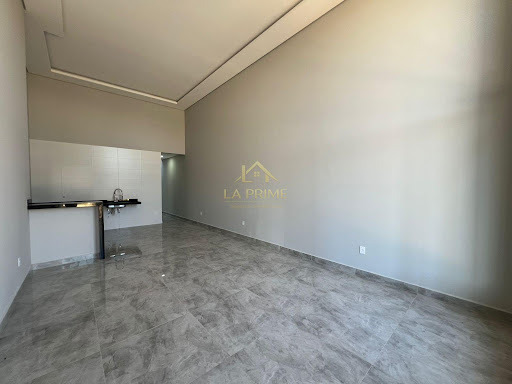 Casa à venda no Condomínio Villagio Wanel – Sorocaba/SP 135m² de área construída, 03 dormitórios, sendo 03 suíte e 02 vagas de garagem.