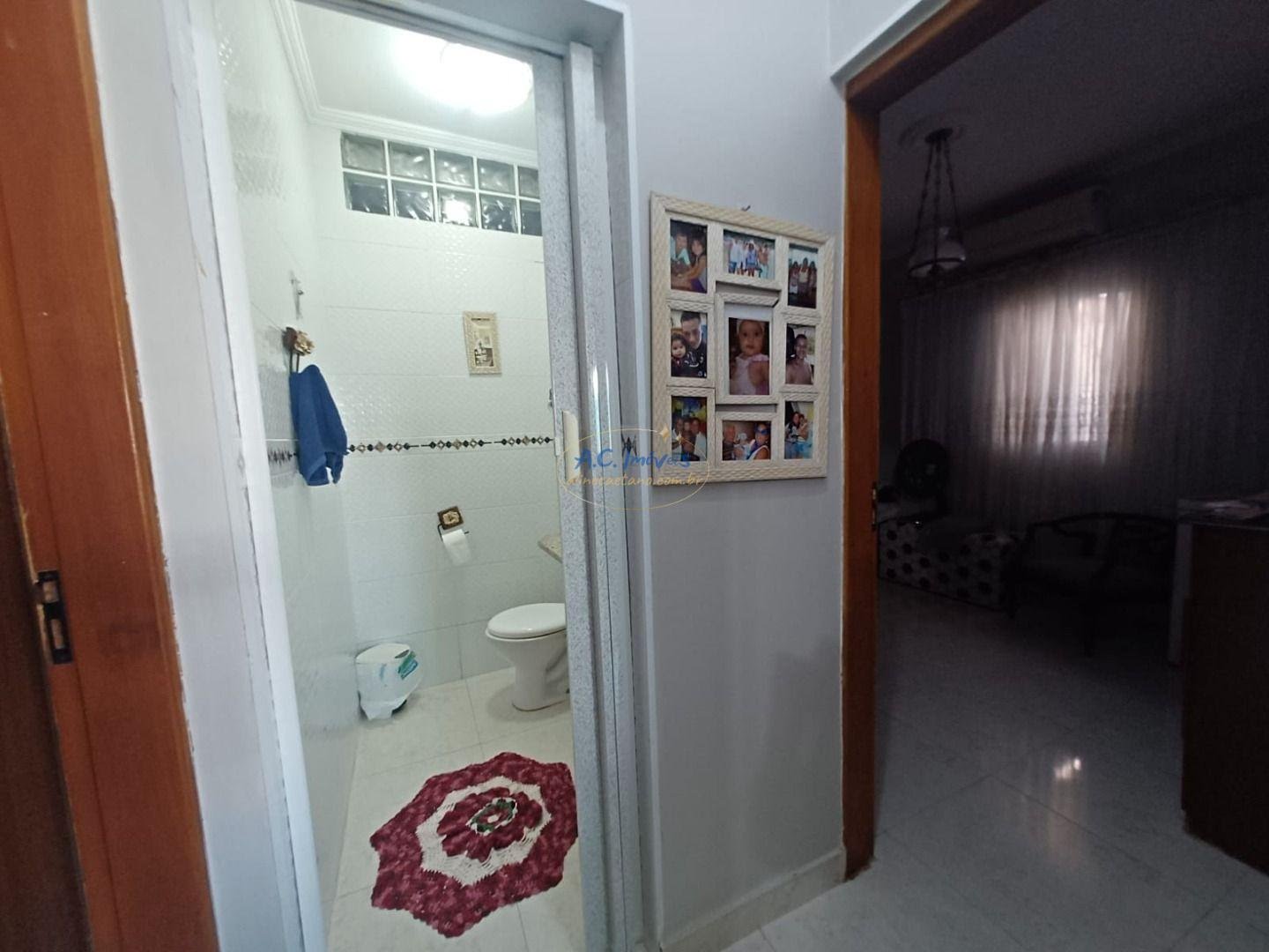 Casa à venda com 3 quartos, 2 suítes, 2 vagas e 174m² no Vila Tupi, Praia Grande (SP) — foto 24 de 30