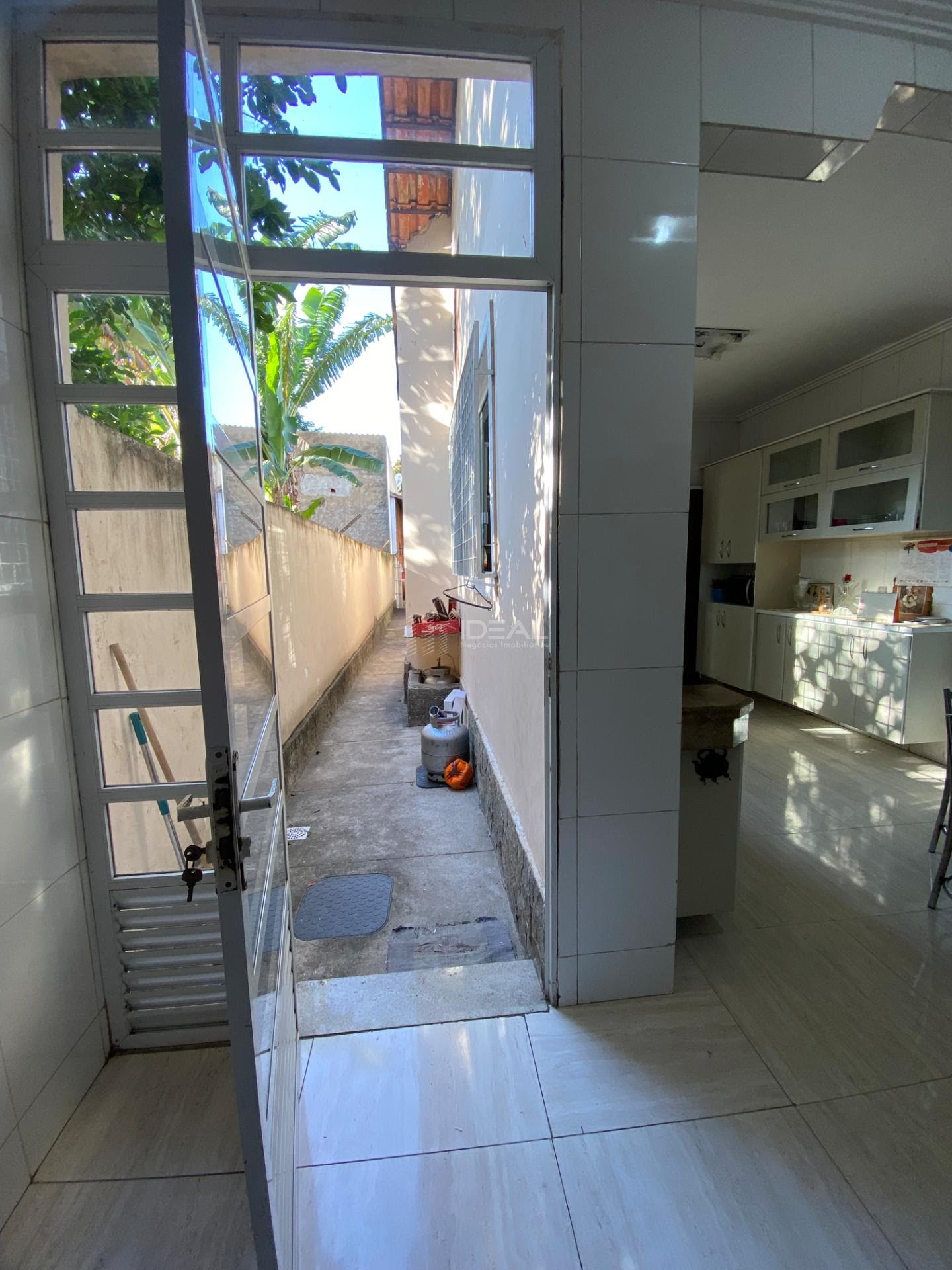 Casa à venda com 3 quartos, 1 suíte, 6 vagas e 250m² no Parque Oliveira Botelho, Campos dos Goytacazes (RJ) — foto 18 de 25