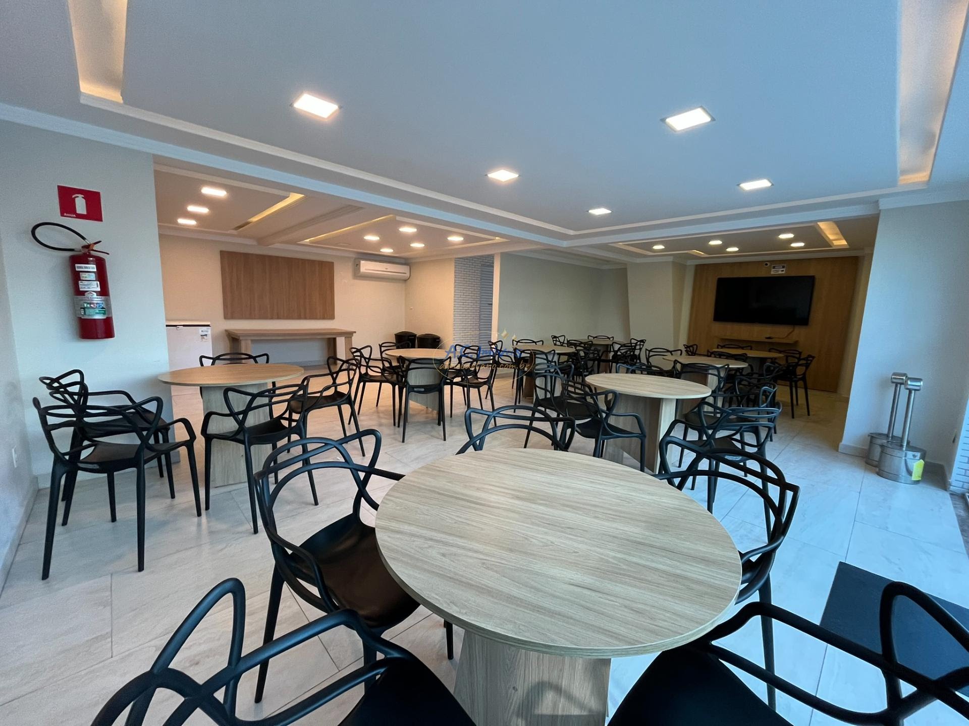Apartamento à venda com 2 quartos, 1 suíte, 1 vaga e 54m² no Guilhermina, Praia Grande (SP) — foto 28 de 30