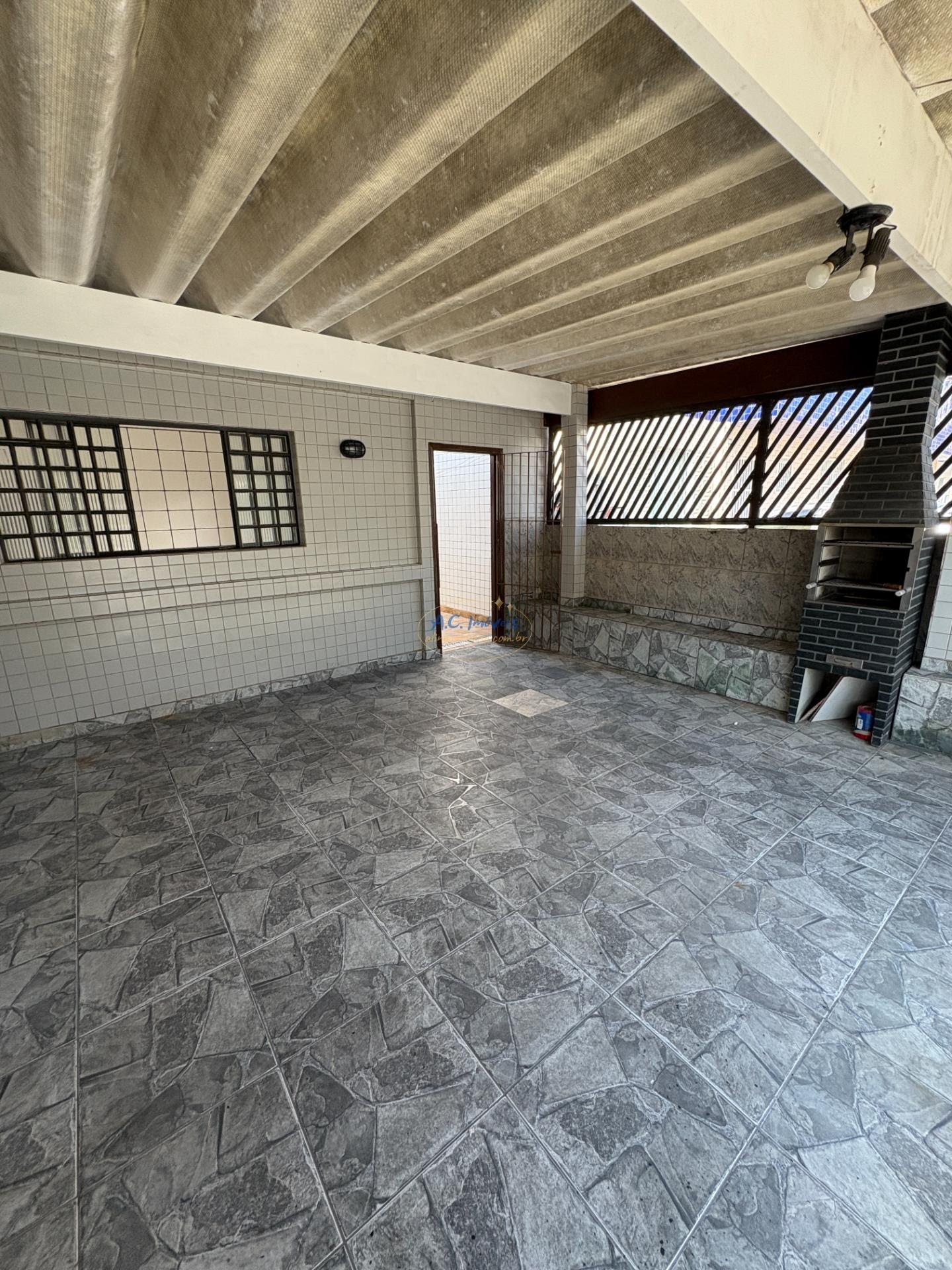 Casa à venda com 1 quarto, 1 banheiro, 2 vagas e 62m² no Guilhermina, Praia Grande (SP) — foto 15 de 26