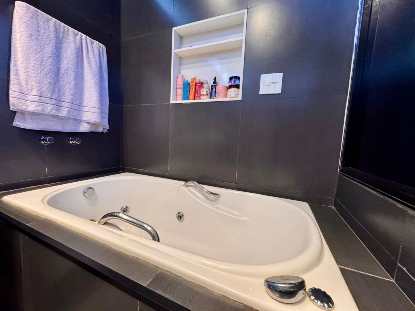 Casa para alugar com 3 quartos, 1 suíte, 8 vagas e 265m² no Condomínio Alphaville III, Ribeirão Preto (SP) — foto 28 de 30