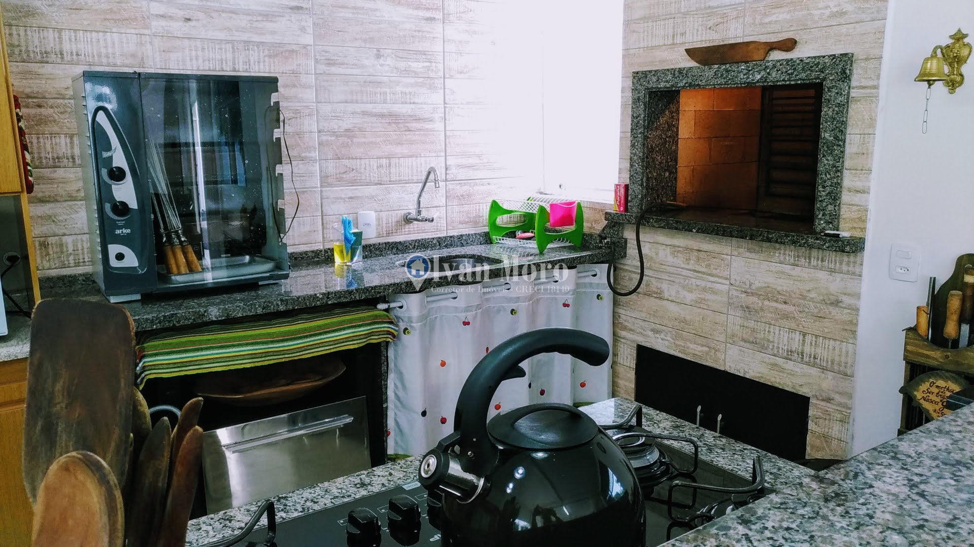 Casa para alugar com 4 quartos, 4 suítes, 2 vagas e 170m² no Daniela, Florianópolis (SC) — foto 29 de 30