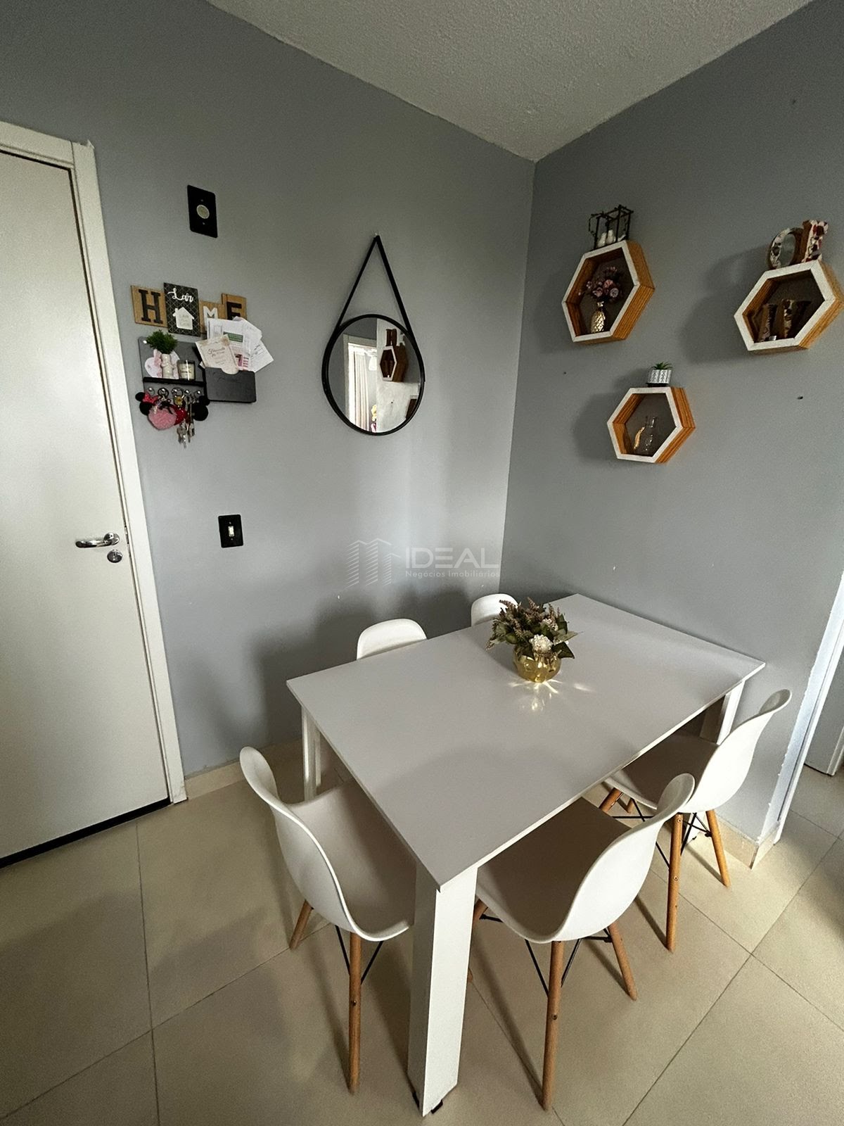 Apartamento reformado de 2 quartos para venda no Condomínio Água Marinha - Campos dos Goytacazes, RJ