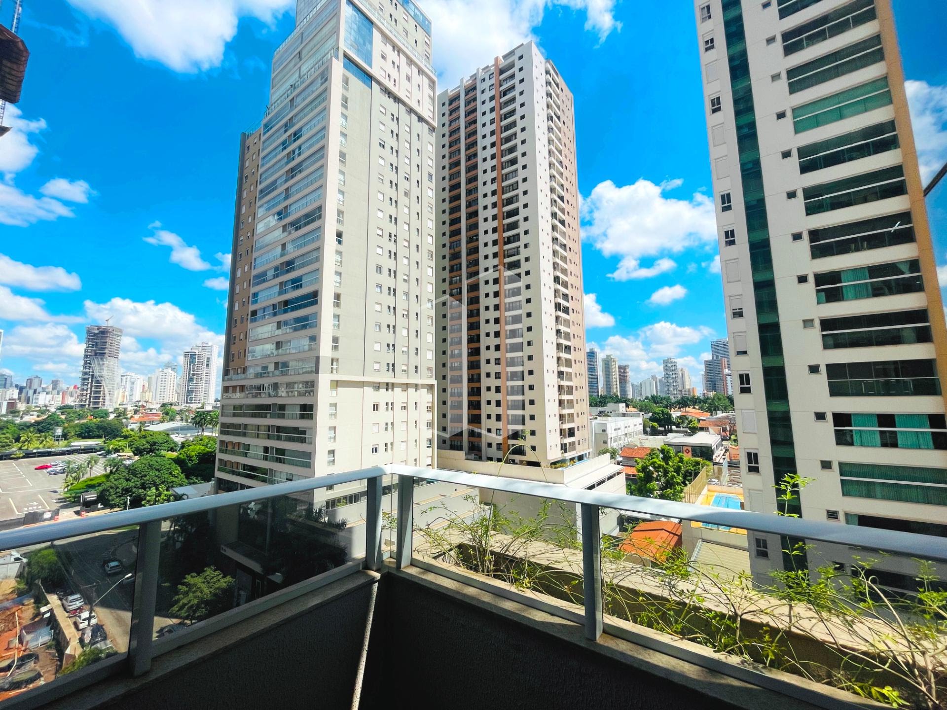 Apartamento à venda com 4 quartos, 4 suítes, 3 vagas e 256m² no Setor Marista, Goiânia (GO) — foto 7 de 30