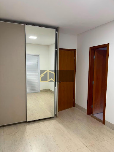 Casa de Condomínio em Portal do Sol Green  -  Goiânia