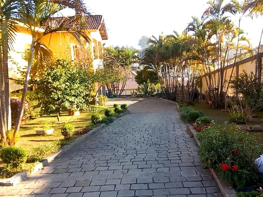 Casa à venda com 3 quartos, 2 suítes, 4 vagas e 500m² no Jordanópolis, Arujá (SP) — foto 4 de 11