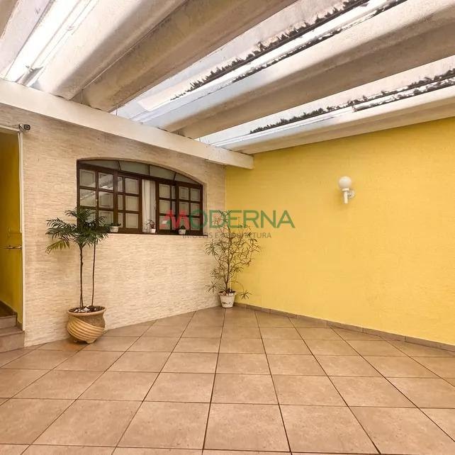 Casa à venda com 3 quartos, 2 banheiros, 2 vagas e 170m² no Jordanópolis, São Bernardo do Campo — foto principal