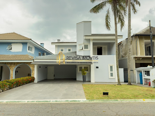 Casa em Condomínio em Alphaville  -  Santana de Parnaíba