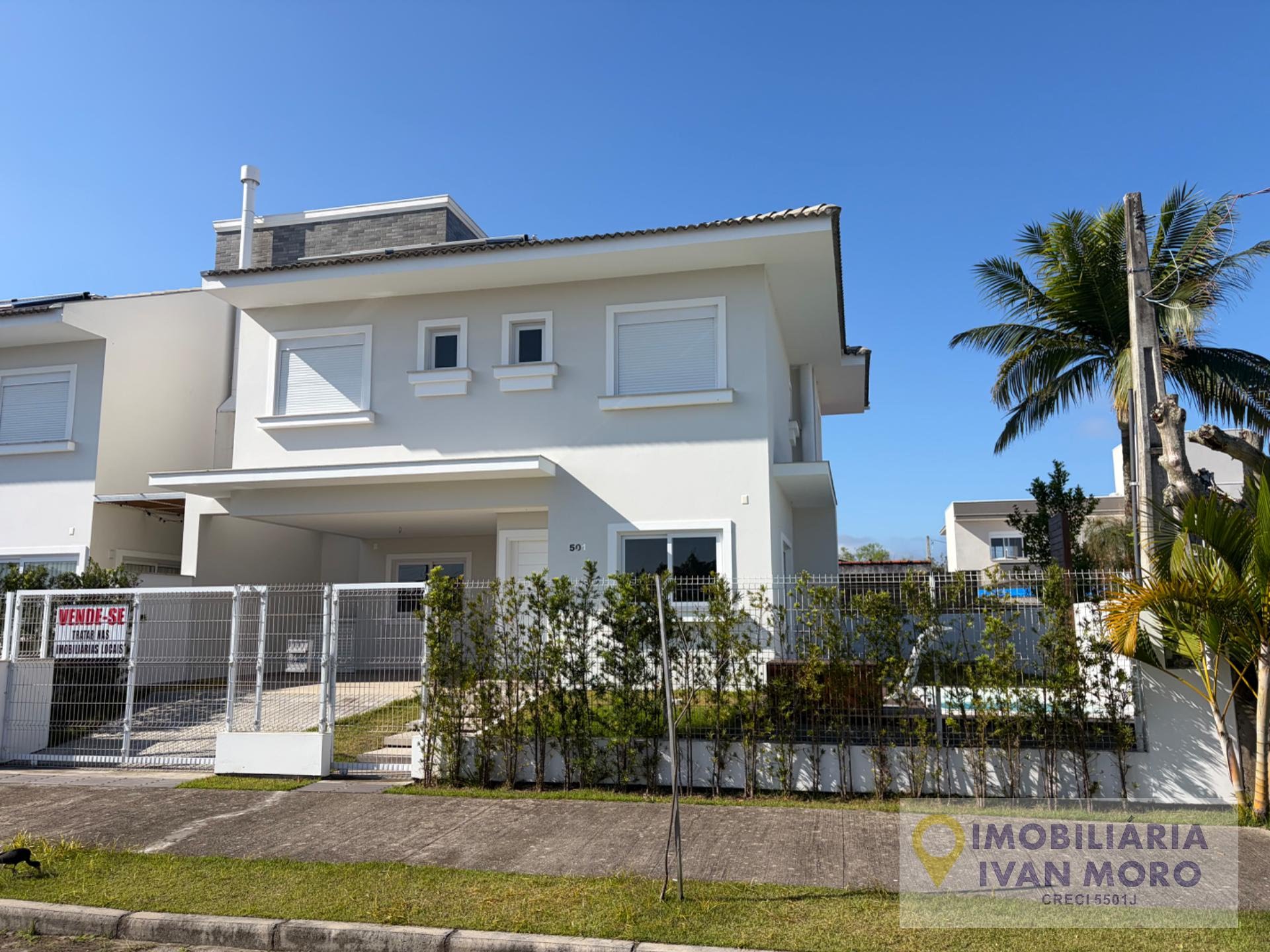 Casa à venda com 3 quartos, 4 banheiros, 2 vagas e 199m² no Daniela, Florianópolis — foto principal