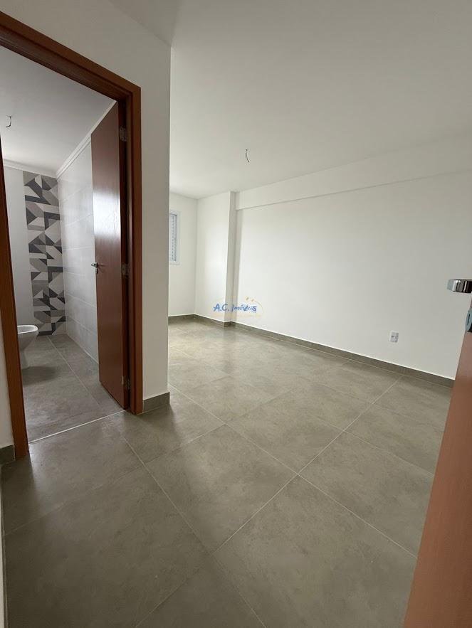 Apartamento à venda com 3 quartos, 2 suítes, 2 vagas e 122m² no Guilhermina, Praia Grande (SP) — foto 25 de 30