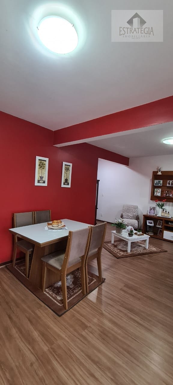 Casa à venda com 3 quartos, 1 suíte, 2 vagas e 170m² no Morin, Petrópolis (RJ) — foto 4 de 19