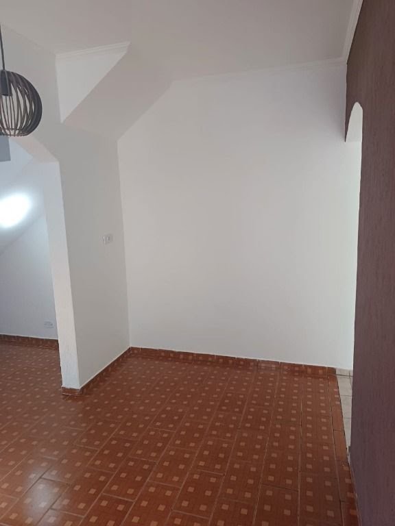 Casa à venda com 3 quartos, 1 suíte e 200m² no Vila Riman, Arujá (SP) — foto 8 de 24