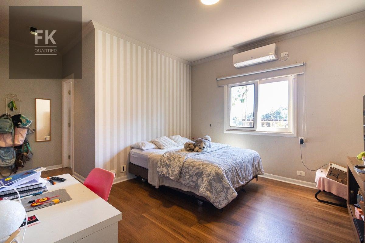 Casa à venda com 4 quartos, 2 suítes, 2 vagas e 811m² no Alphaville, Santana de Parnaíba (SP) — foto 27 de 30