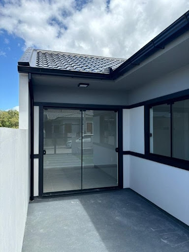 Casa com 2 dormitórios à venda, 48 m² por R$ 390.000,00 - Forquilhas - São José/SC