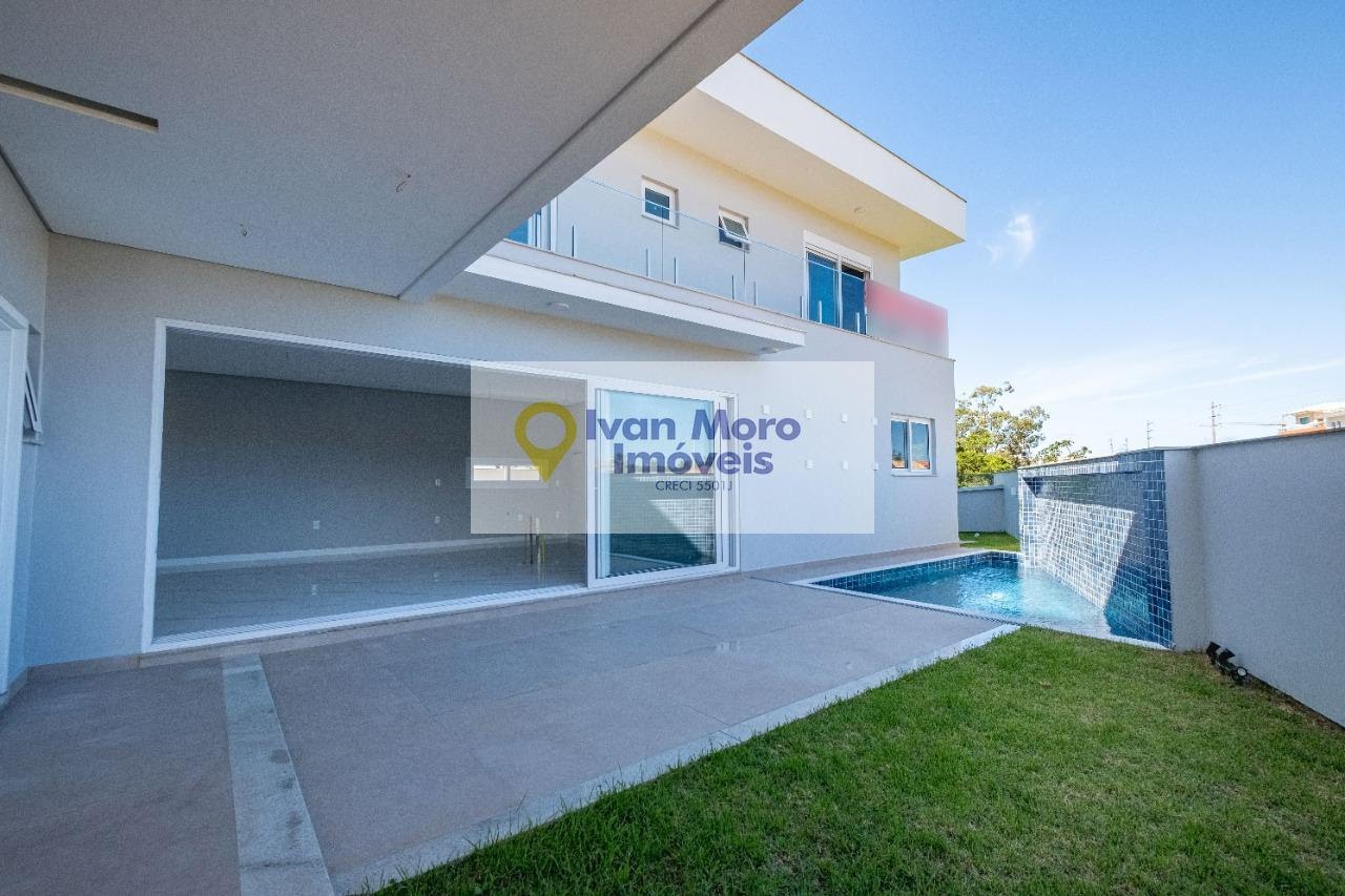 Casa à venda com 4 quartos, 3 suítes, 3 vagas e 378m² no Ingleses Norte, Florianópolis (SC) — foto 9 de 30