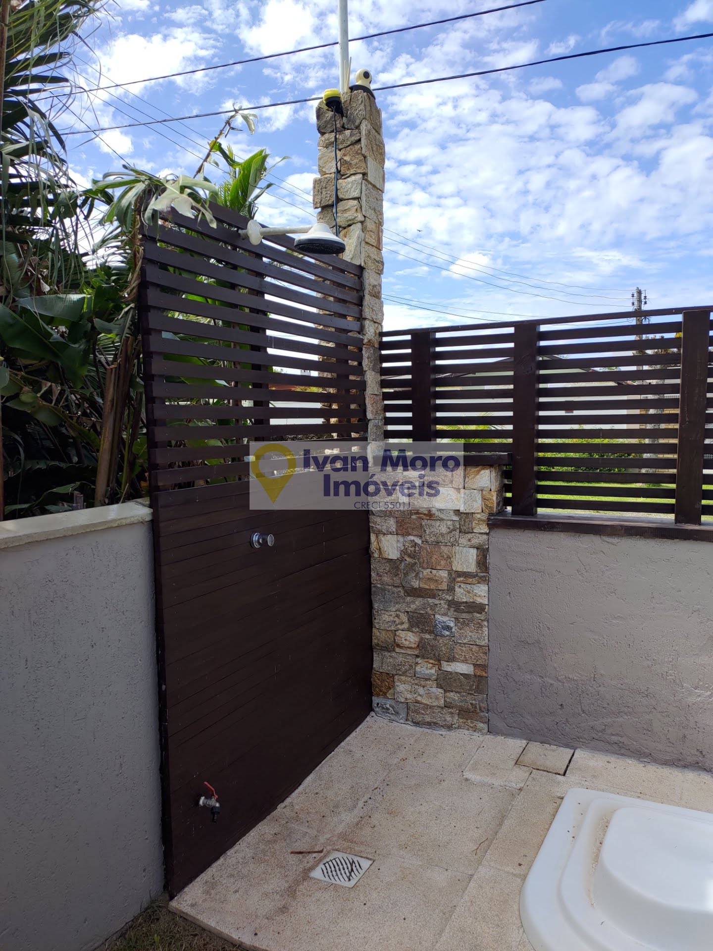 Casa para alugar com 4 quartos, 1 suíte, 4 vagas e 250m² no Daniela, Florianópolis (SC) — foto 12 de 30