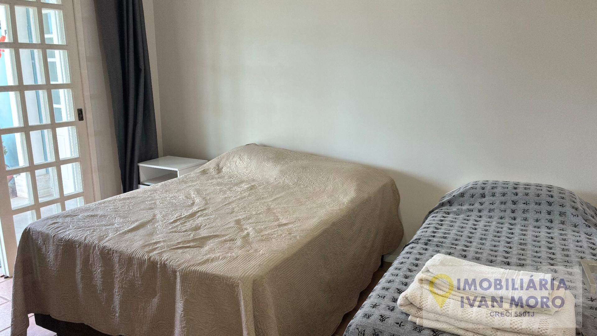 Casa para alugar com 6 quartos, 1 suíte, 2 vagas e 270m² no Daniela, Florianópolis (SC) — foto 15 de 30