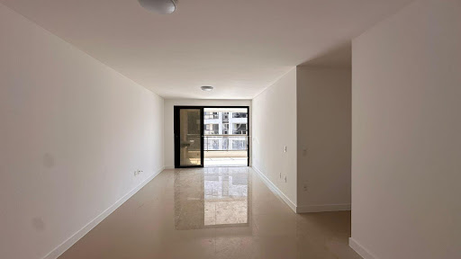 sala-trinitaimobiliaria-elos-ilhapura