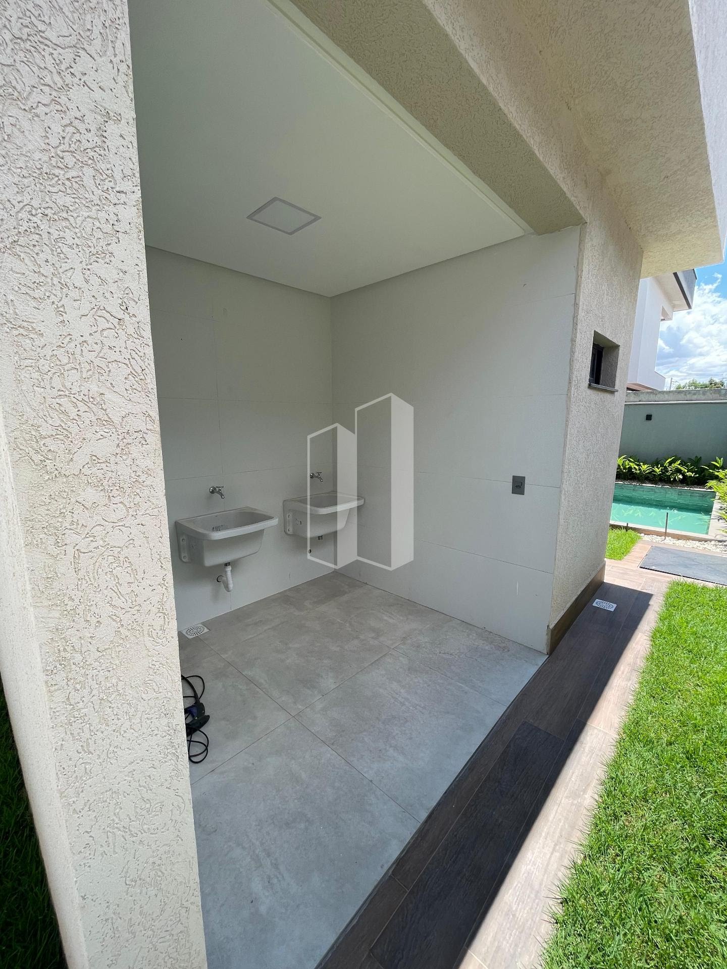 Casa à venda com 3 quartos, 3 suítes, 4 vagas e 178m² no Jardins Porto, Senador Canedo (GO) — foto 7 de 12