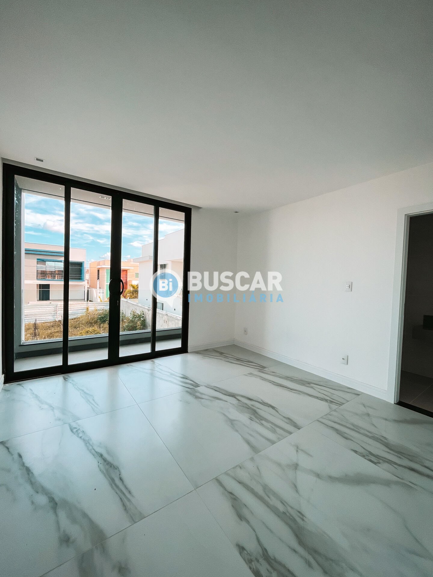 Casa à venda com 4 quartos, 4 suítes, 2 vagas e 252m² no Papagaio, Feira de Santana (BA) — foto 18 de 20