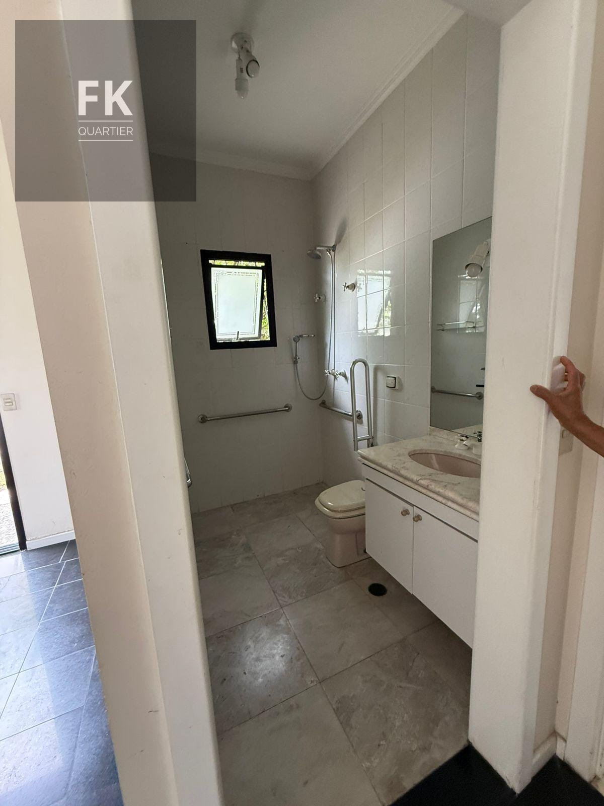 Casa à venda com 4 quartos, 4 suítes e 480m² no Alphaville Residencial Dois, Barueri (SP) — foto 13 de 19