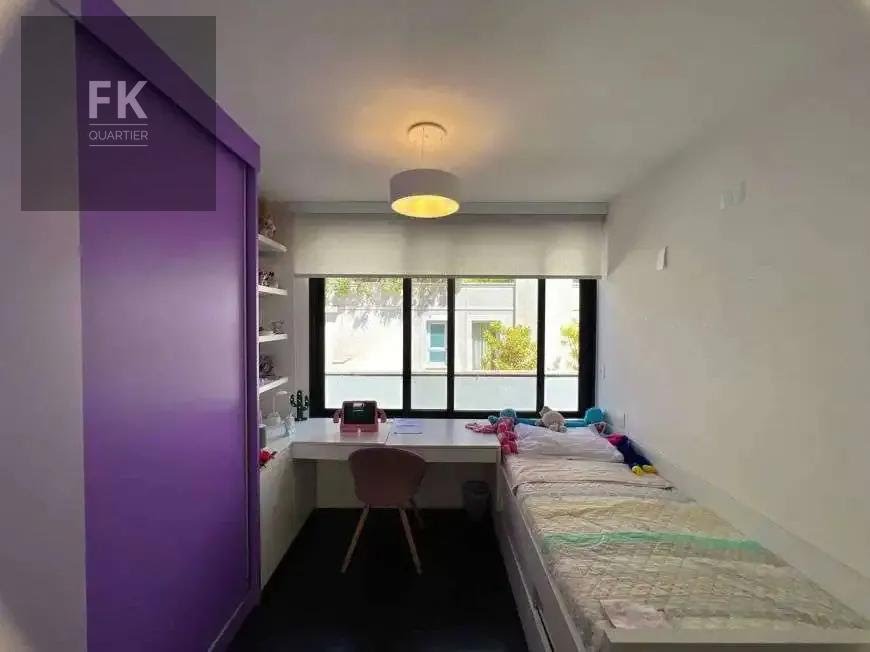 Casa à venda com 3 quartos, 3 suítes, 3 vagas e 320m² no Alphaville Residencial Dois, Barueri (SP) — foto 23 de 25