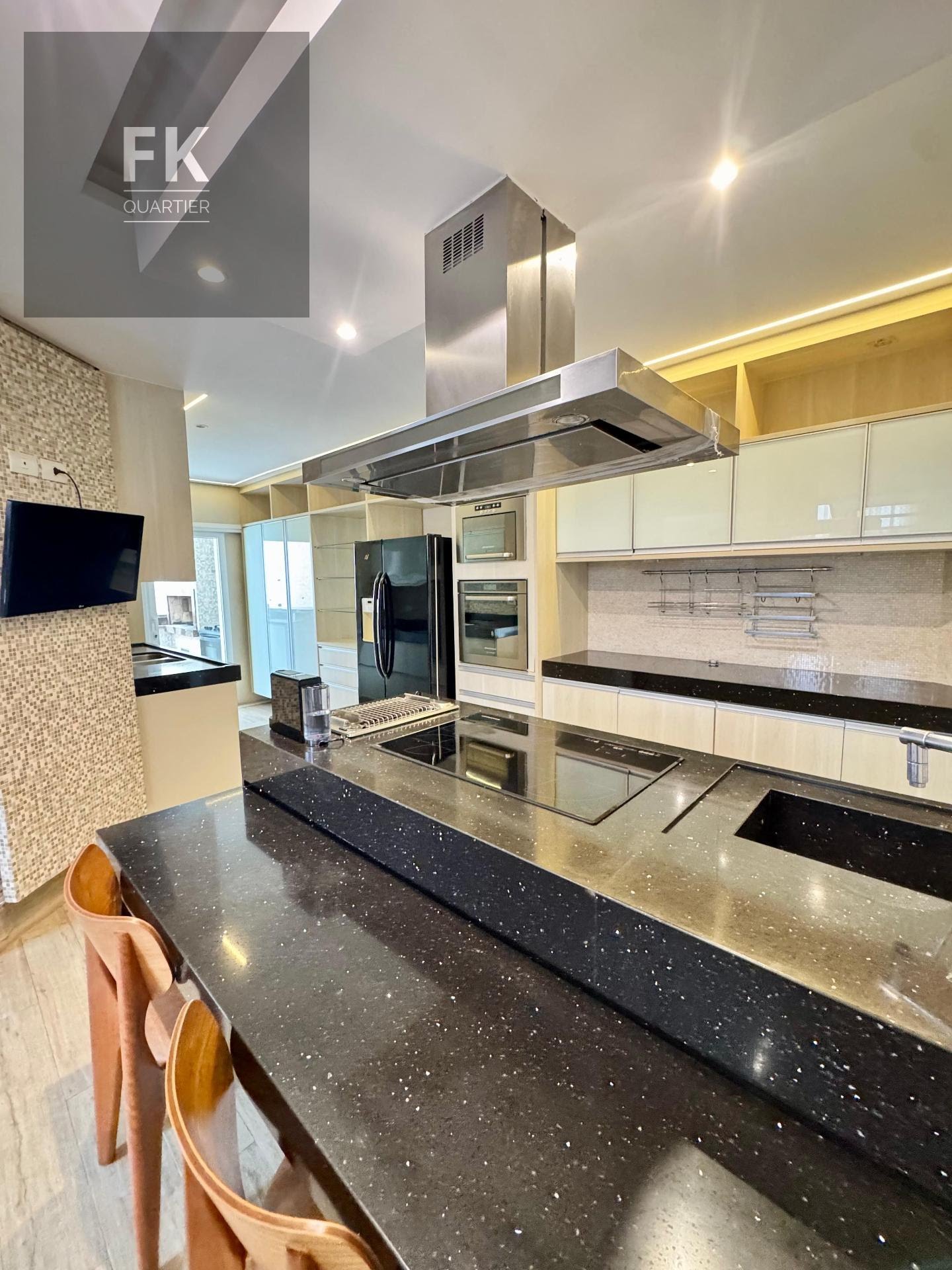 Casa para alugar com 4 quartos, 2 suítes, 4 vagas e 450m² no Alphaville, Santana de Parnaíba (SP) — foto 6 de 22