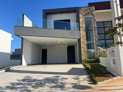 Casa à venda no Condomínio Villagio Wanel – Sorocaba/SP 174m² de área construída, 03 dormitórios, sendo 3 suítes, 01 com closet e 04 vagas de garagem.