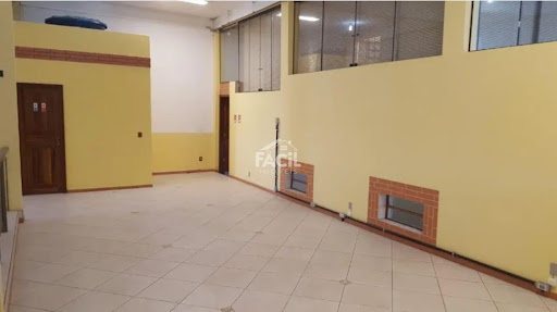 Prédio Inteiro para Locação em Serra - 900m² | 7 Banheiros