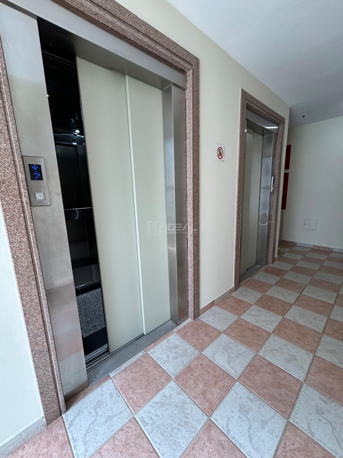 Apartamento à venda com 3 quartos, 1 suíte e 2 vagas no Centro, Campos dos Goytacazes (RJ) — foto 25 de 30