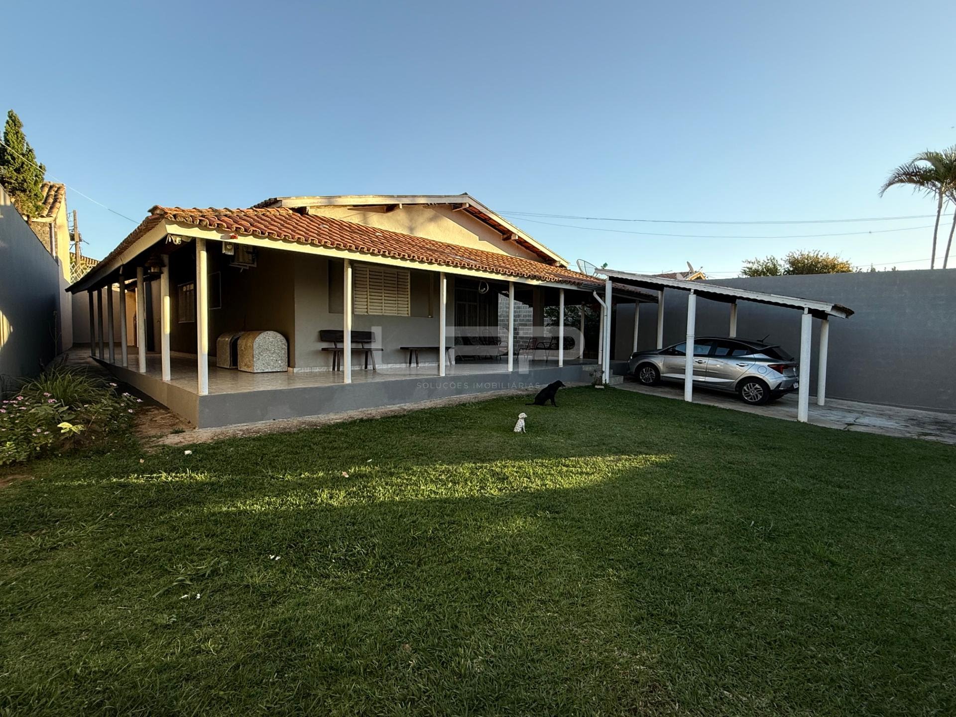 Casa à venda com 3 quartos, 2 banheiros, 2 vagas e 232m² no Jardim Primavera, Itupeva — foto principal