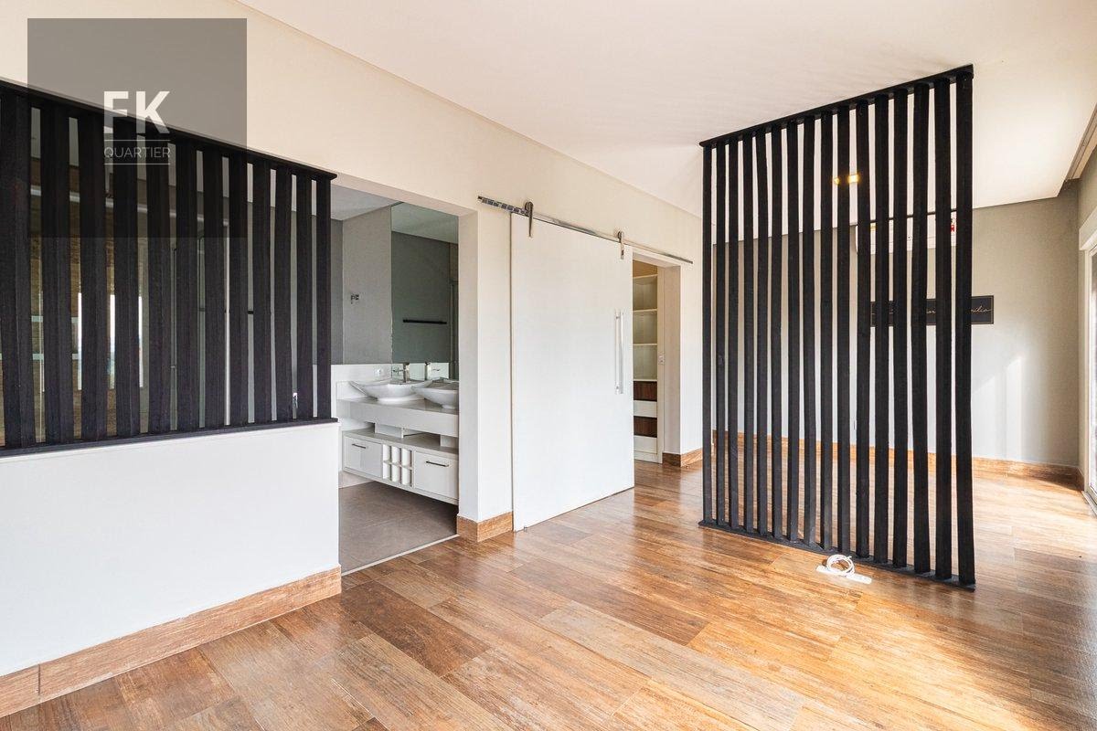 Casa à venda com 4 quartos, 4 suítes, 6 vagas e 430m² no Alphaville, Santana de Parnaíba (SP) — foto 19 de 30