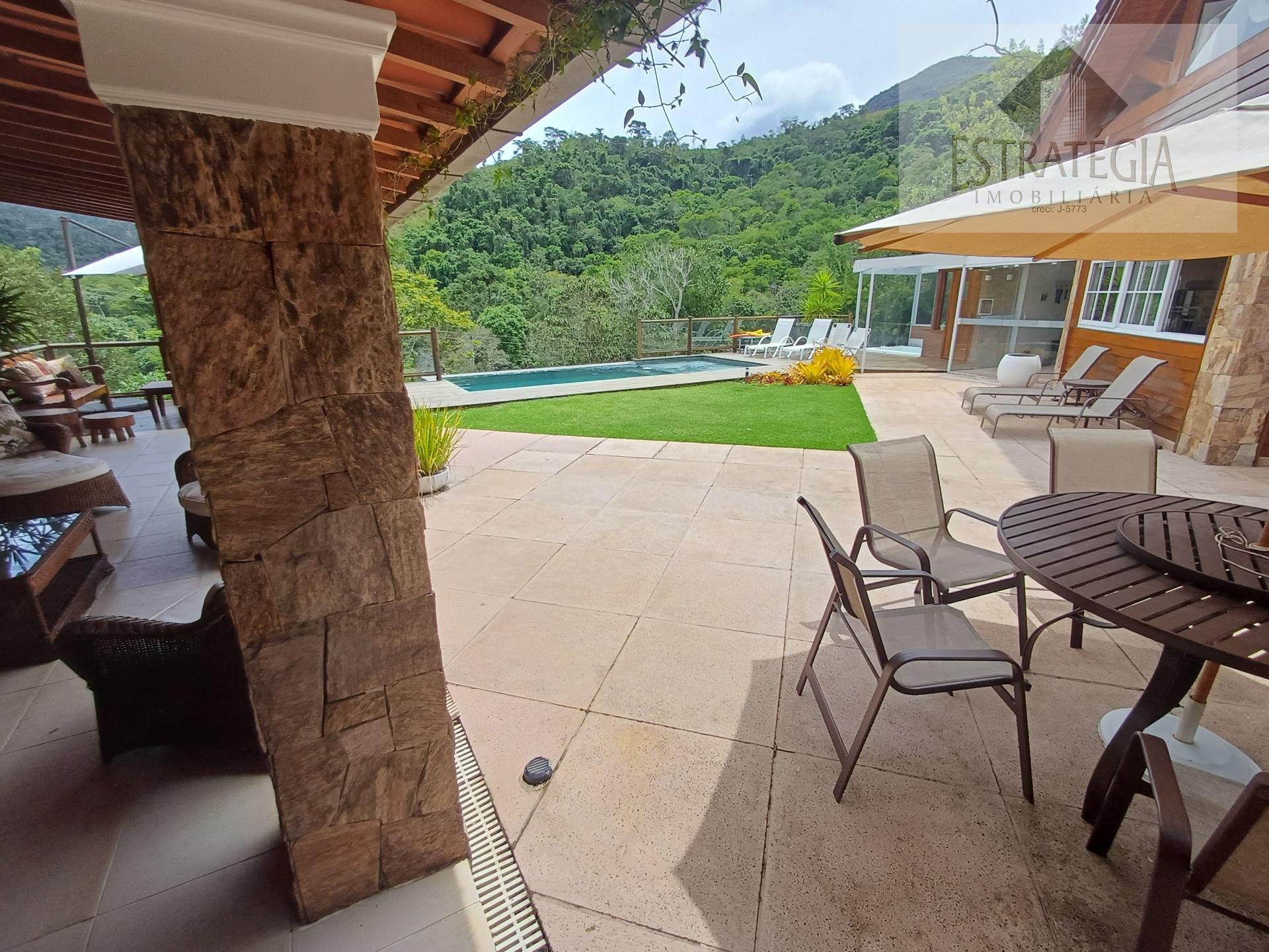 Casa à venda com 5 quartos, 5 suítes, 3 vagas e 650m² no Cuiabá, Petrópolis (RJ) — foto 24 de 30