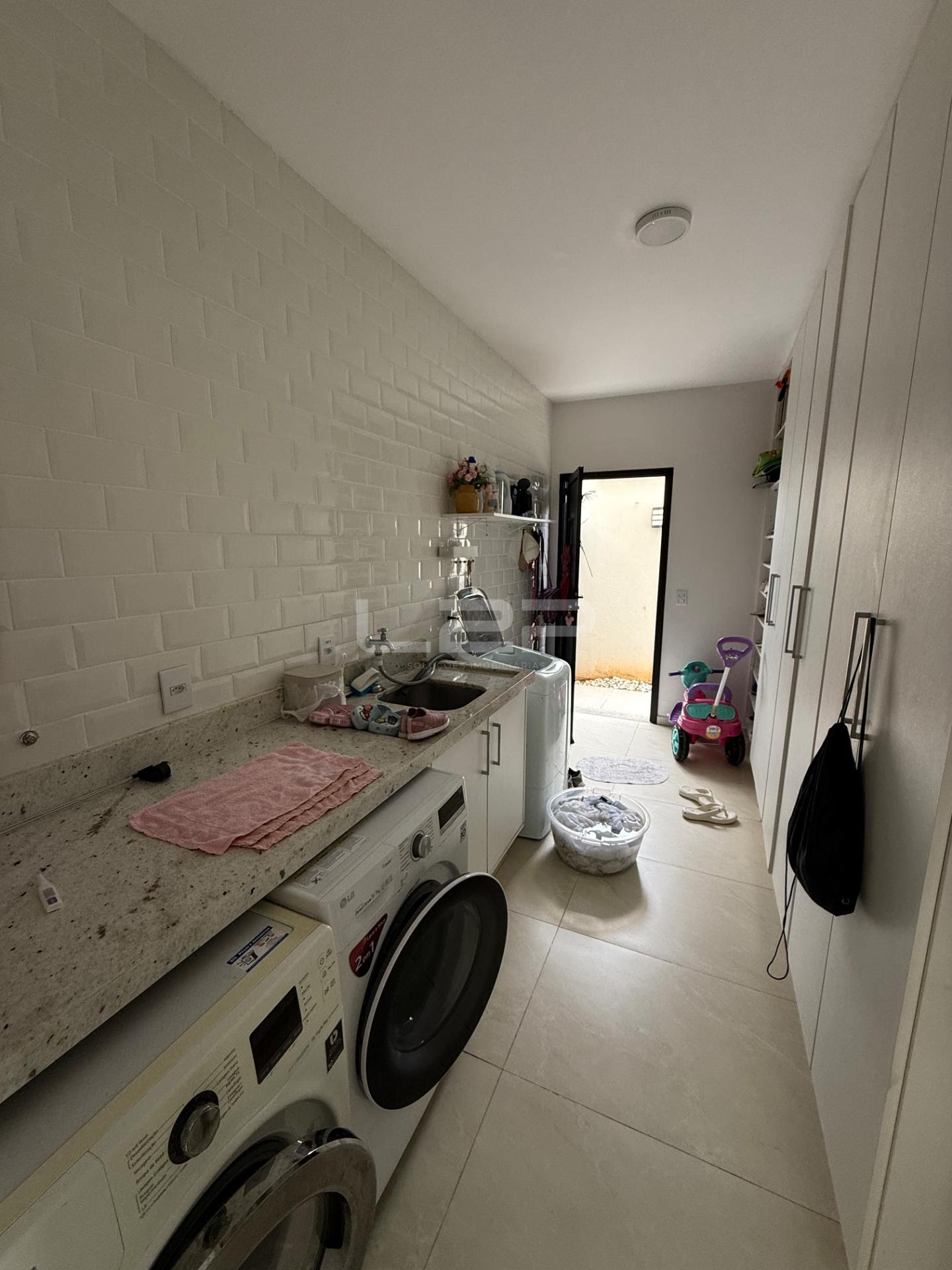 Casa para alugar com 3 quartos, 1 suíte, 4 vagas e 182m² no Do Pinherinho, Itupeva (SP) — foto 11 de 30