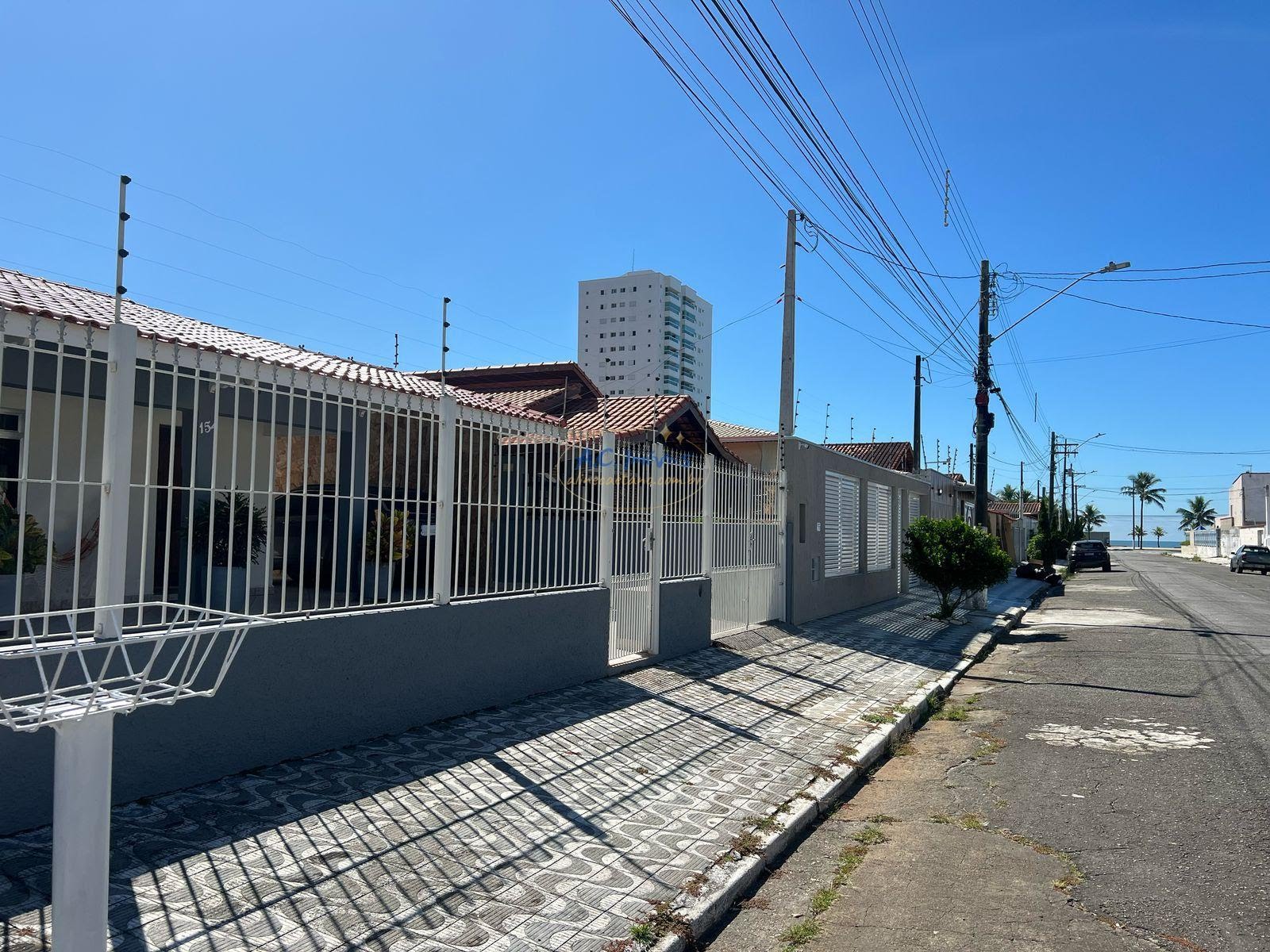 Casa à venda com 3 quartos, 2 suítes, 5 vagas e 151m² no Balneario Flórida, Praia Grande (SP) — foto 16 de 20