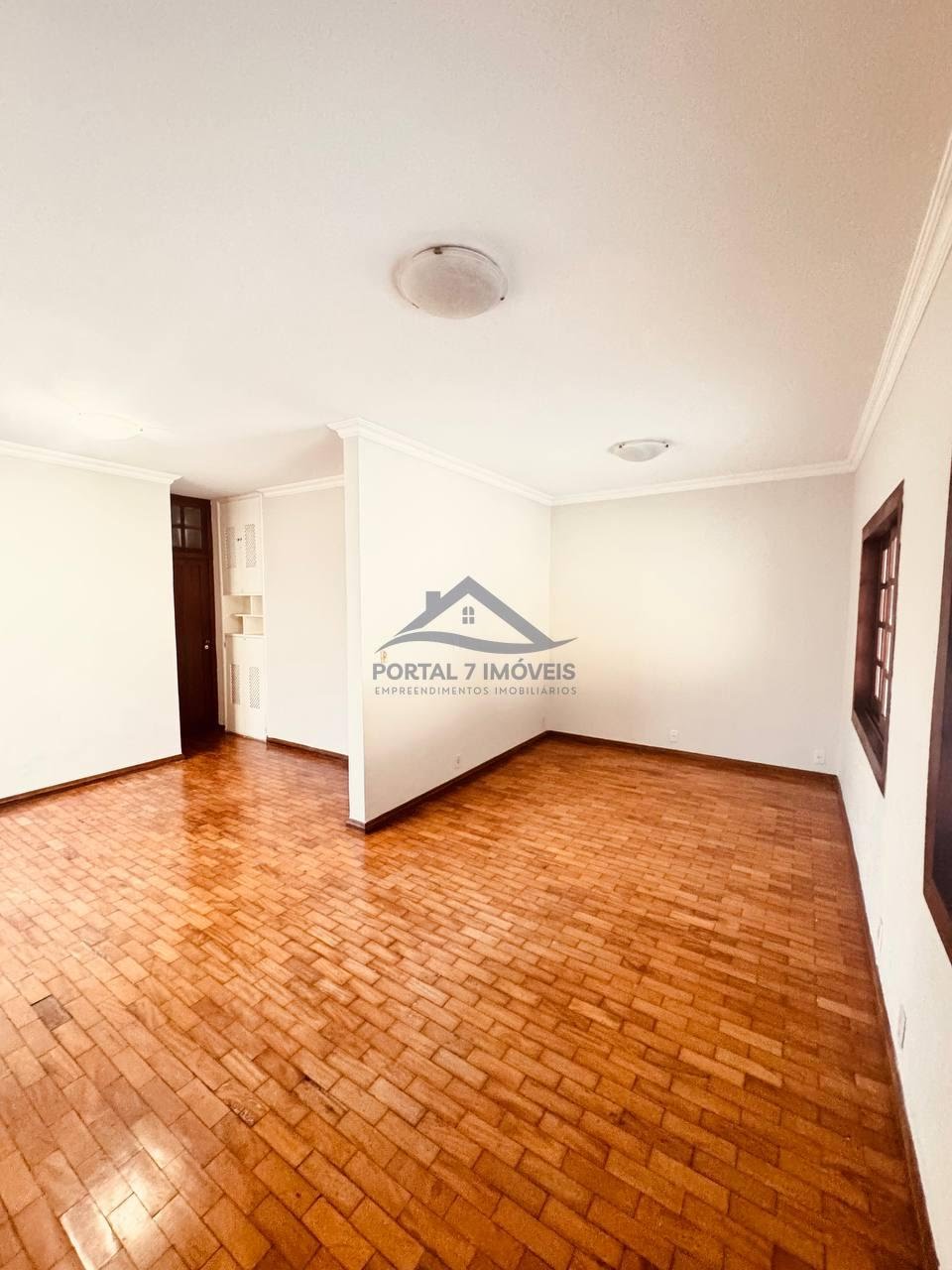 Casa à venda com 2 quartos, 1 suíte, 2 vagas e 300m² no Santa Helena, Sete Lagoas (MG) — foto 3 de 20