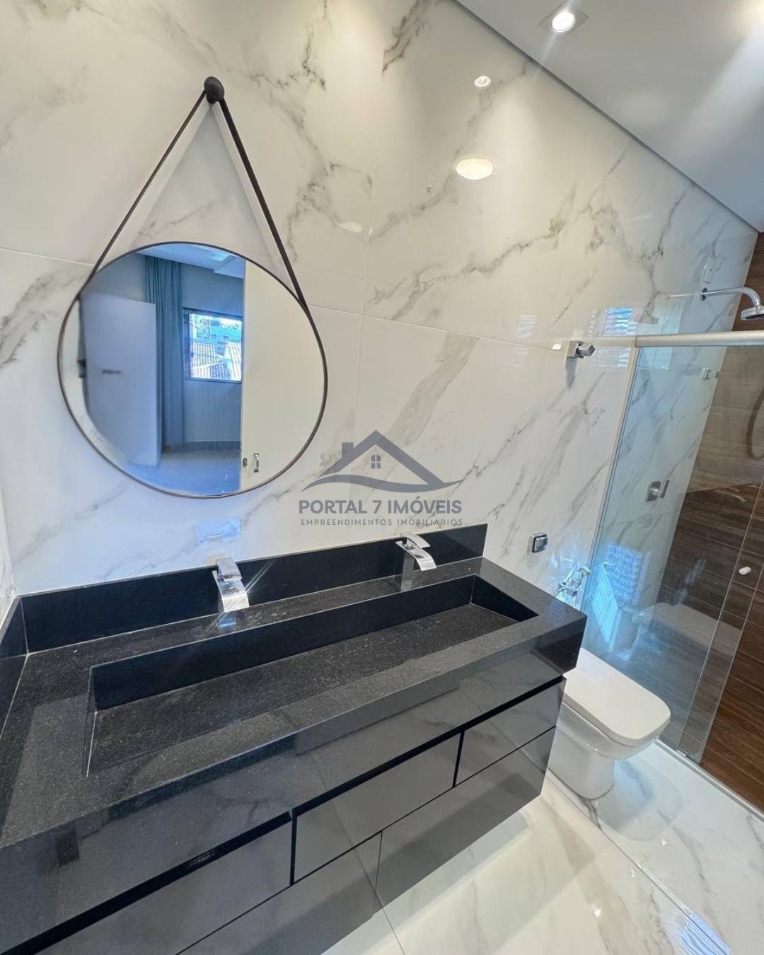 Casa à venda com 4 quartos, 1 suíte, 2 vagas e 210m² no Jardim Arizona, Sete Lagoas (MG) — foto 3 de 20