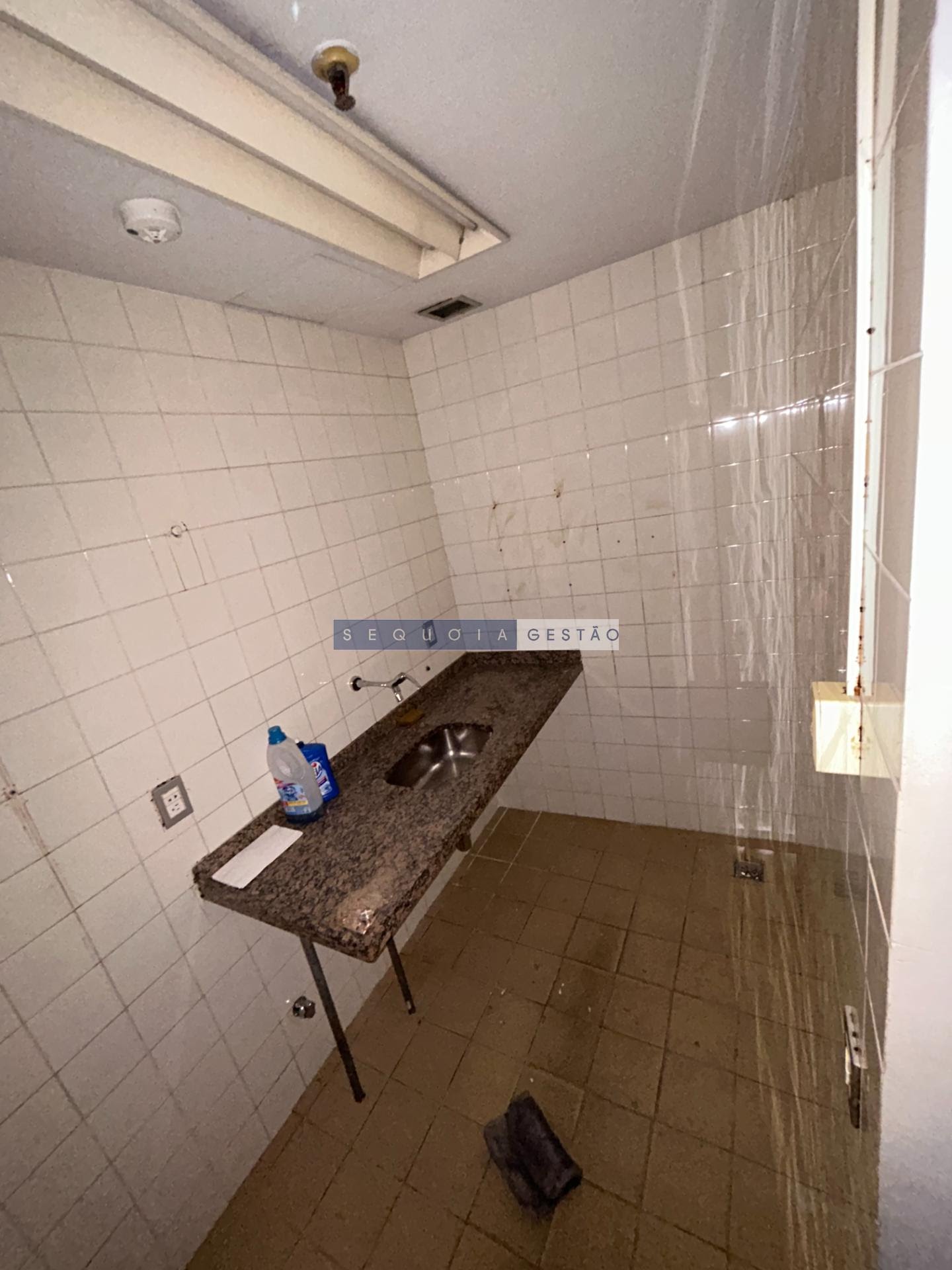 Comercial para alugar com 3 banheiros e 212m² no Centro, Rio de Janeiro (RJ) — foto 12 de 13